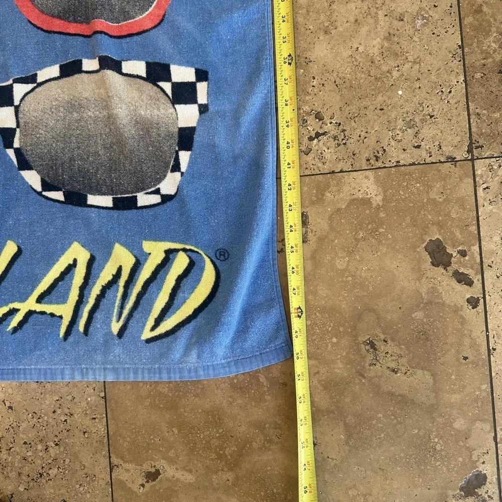 2012 Legoland Beach Towel 28x50 Blue Sunglasses Print Cotton LEGO Summer Retro